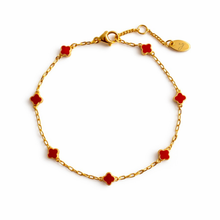 Load image into Gallery viewer, Petite Clover Single Layer Bracelet