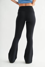 Load image into Gallery viewer, Alan- Venice Crossover Waist Yoga Pants