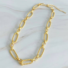 Load image into Gallery viewer, Alternatively Linked Cabled Necklace