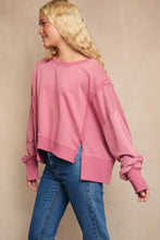 Load image into Gallery viewer, Elsie- Scooped Neck Cropped Sweatshirt
