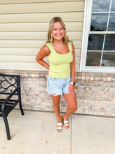 Load image into Gallery viewer, Marlow- Scallop Sleeveless Sweater Tank Top
