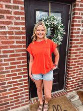 Load image into Gallery viewer, Ivy- Round Neck Single Pocket Boxy Washed Tee
