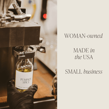 Load image into Gallery viewer, Christmas Reed Diffuser - Christmas Decor &amp; Gifts
