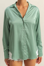 Load image into Gallery viewer, Jayla- Button-Up Collared Satin Blouse
