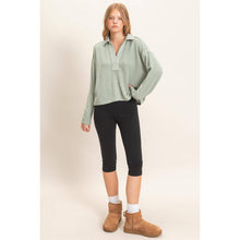 Load image into Gallery viewer, Zoey- Ribbed Collared Pullover Top
