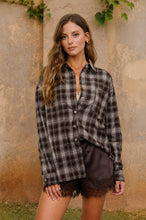 Load image into Gallery viewer, Evelyn- Plaid Button Down Long Sleeve Top
