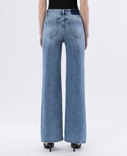 Load image into Gallery viewer, Zach- 90's Super High Rise Wide Leg Jean
