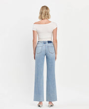 Load image into Gallery viewer, Kolter- High Rise Clean Cut Raw Hem Wide Leg Jeans
