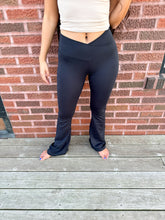 Load image into Gallery viewer, Indy- Crossover Waist Yoga Leggings
