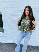 Load image into Gallery viewer, Sutton- Floral Print 3/4 Sleeve Peplum Top
