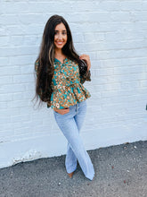 Load image into Gallery viewer, Sutton- Floral Print 3/4 Sleeve Peplum Top
