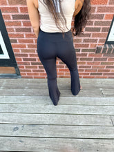 Load image into Gallery viewer, Indy- Crossover Waist Yoga Leggings
