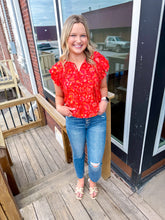 Load image into Gallery viewer, Mila- Floral Print Ruffle Sleeve Top

