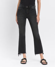 Load image into Gallery viewer, Mateo- High Rise Raw Hem Cropped Jeans
