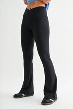 Load image into Gallery viewer, Alan- Venice Crossover Waist Yoga Pants
