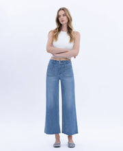 Load image into Gallery viewer, Milo- HIGH RISE  CROP WIDE JEANS
