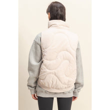Load image into Gallery viewer, Hailey- High Neck Quilting Puffer Vest
