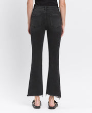 Load image into Gallery viewer, Mateo- High Rise Raw Hem Cropped Jeans
