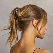 Load image into Gallery viewer, Metal Medium Open Shape Puffy Claw Clip - Hematite
