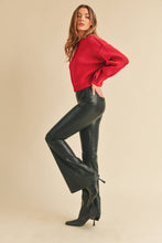 Load image into Gallery viewer, Layla- Boxy Pullover Sweater

